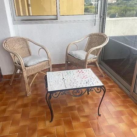 Face Aux Iles Terrasse Et Parking דירה *